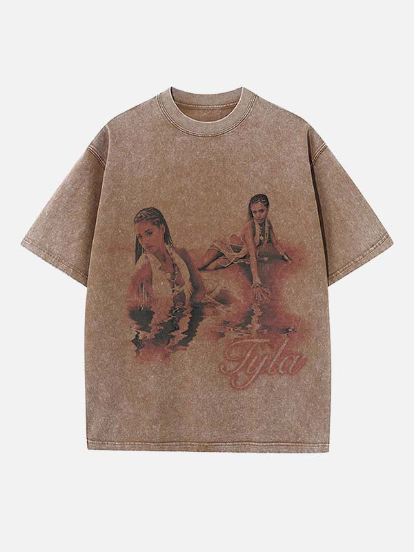 Tyla Print Round Neck T-shirt